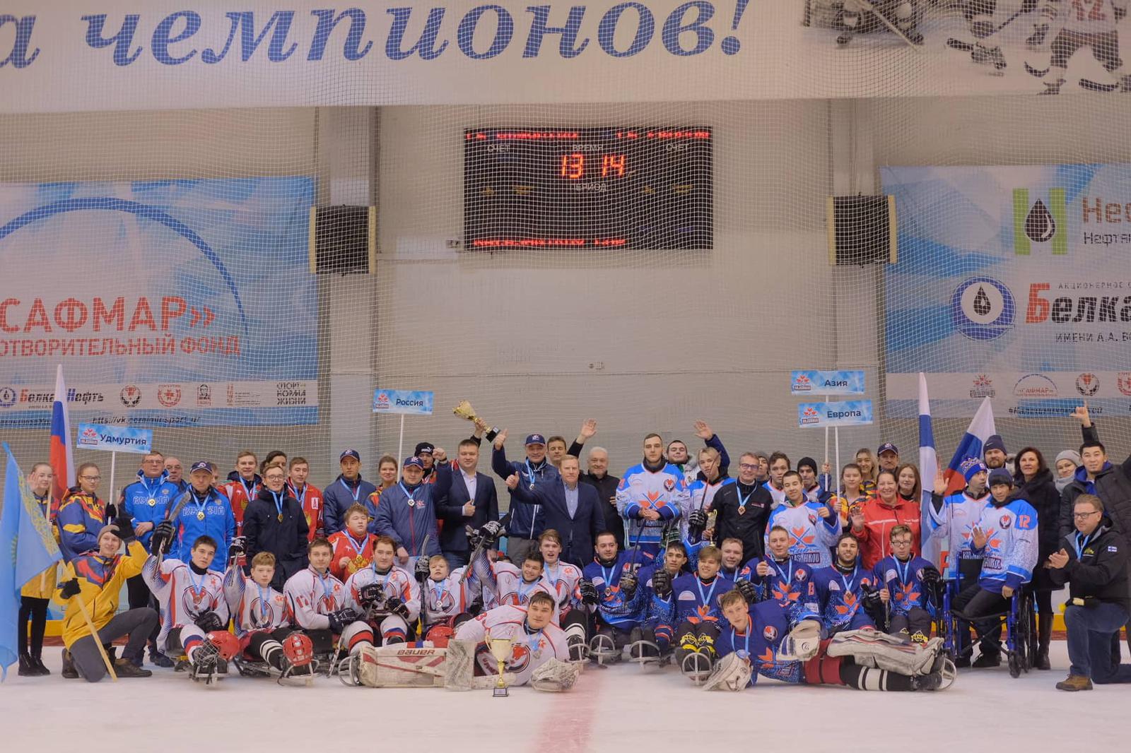 Сборная России одержала победу на международном турнире по следж-хоккею среди детско-юношеских команд